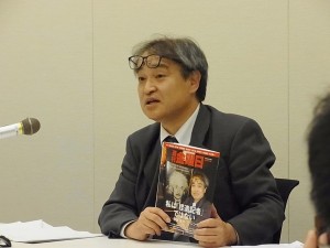 報告集会での植村隆氏。第６回口頭弁論は８月３日午後３時から東京地裁にて。（撮影／佐藤洋子）