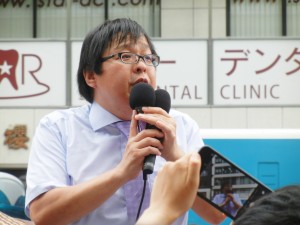 新党を立ち上げると宣言した桜井誠氏。政治活動のツールはＳＮＳだ。（撮影／野中大樹）