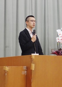 「安保法制と憲法」をテーマに講演する木村草太・首都大学東京教授。（撮影／赤岩友香）
