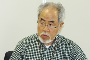 「日本人には、沖縄や北海道を“外”とみなす意識があるのではないでしょうか」と話す差間正樹さん。10月21日、札幌市内で。（撮影／平田剛士）