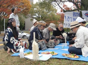 11月15日、大阪大学吹田キャンパスで営まれたイチャルパ。（撮影／平野次郎）